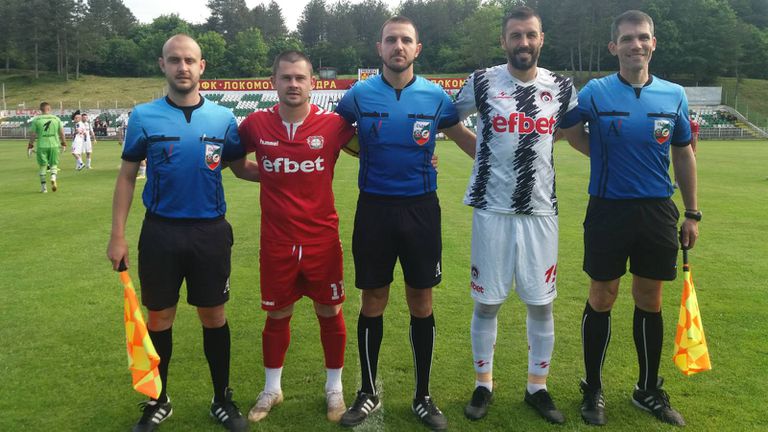 Новосформиран треньорски щаб води Локомотив Мездра напоследък в Северозападната Трета