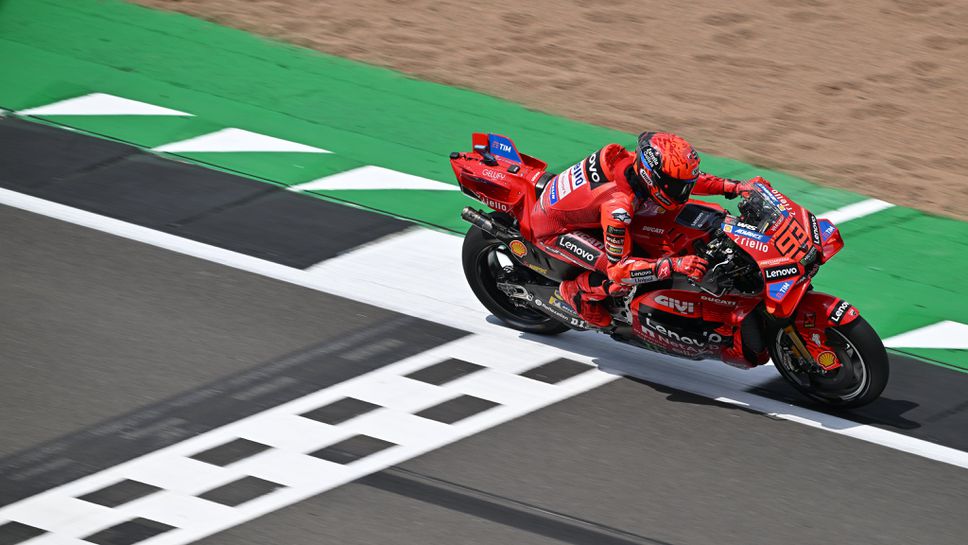 Лидерът в генералното класиране в MotoGP започна уикенда за Гран