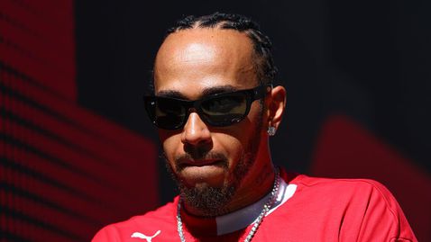  Хамилтън осъден с три места на старта за на следващия ден 