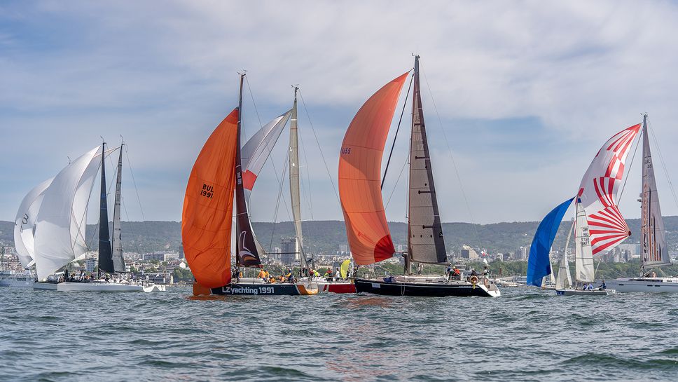 Около 40 яхти застават на старт на Varna Channel Cup 2025