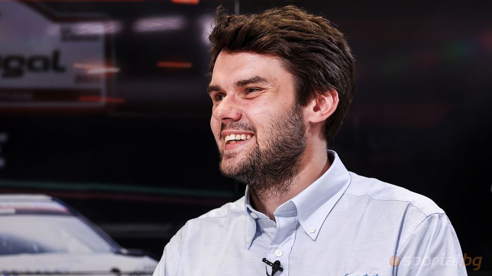 Грязин в битка с двама испанци в Германия