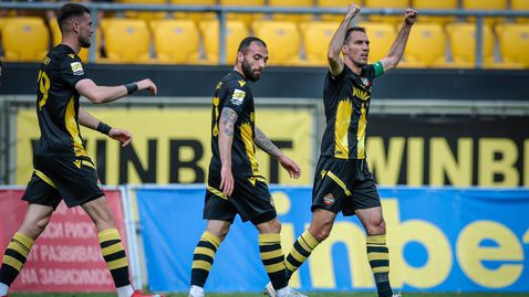 Член на Сдружение "ПФК Ботев": Имаме уверение, че Зингаревич ще опрости дълговете, но още не се е случило