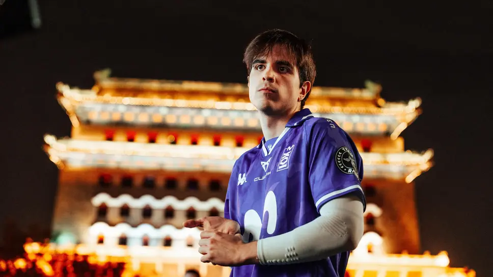 Movistar KOI запазва Хавиер "Elyoya" Прадес до 2028