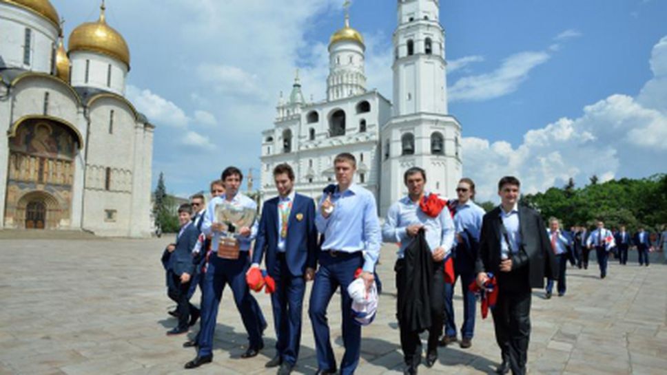 Путин награди руските хокеисти, които стнаха световни шампиони