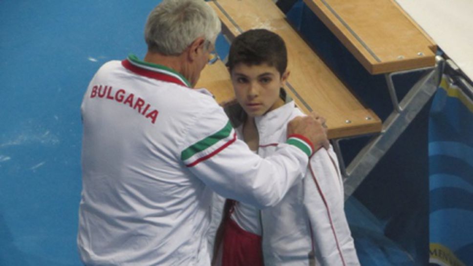 Солидни премии за Дейвид Хъдълстоун и личния му треньор