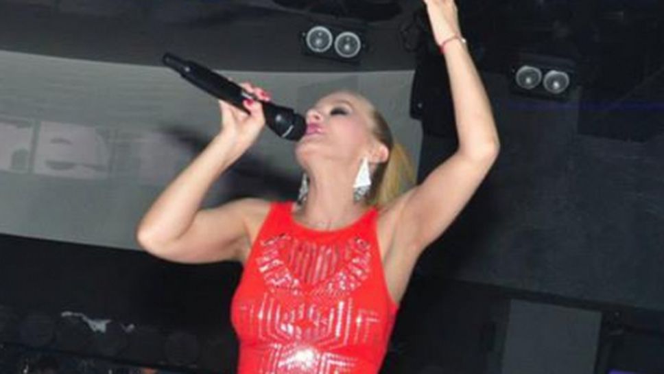 Десислава се стопи за месец (снимки)