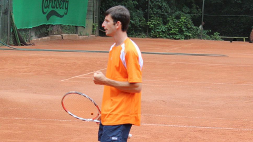 Лазов загуби на четвъртфиналите в Яблонец