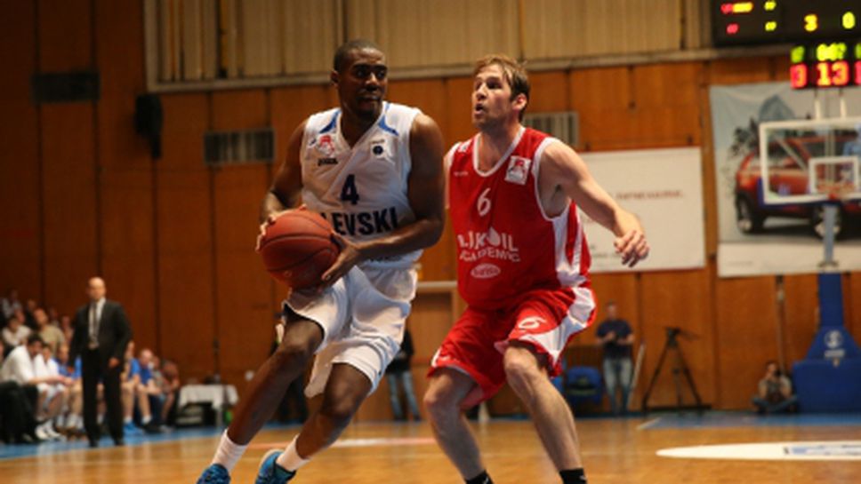 Левски на живот и смърт срещу Лукойл, титлата може да се реши днес