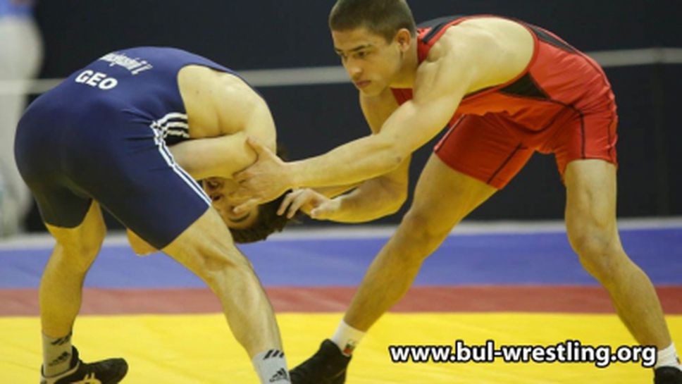 Георги Вангелов ще се бори на финал на държавното