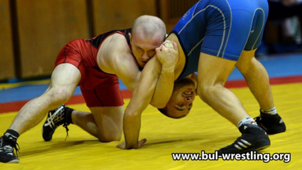 Дубов се върна с шампионска титла на тепиха