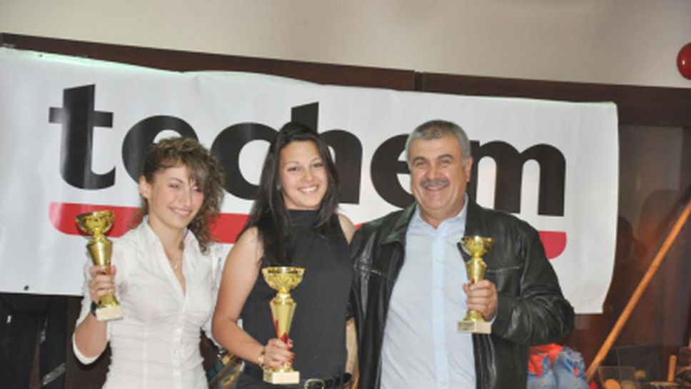 Златев и Стоянова спечелиха шампионата по биатлон, Клечеров и Кенанов се оттеглиха