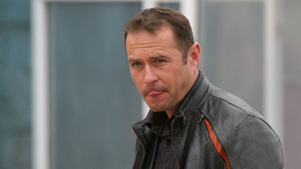 Ботев Вр освободи Бойко Величков