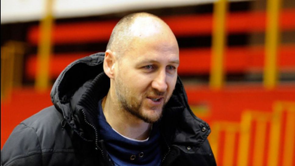 Дино Раджа без сериозни травми след катастрофа