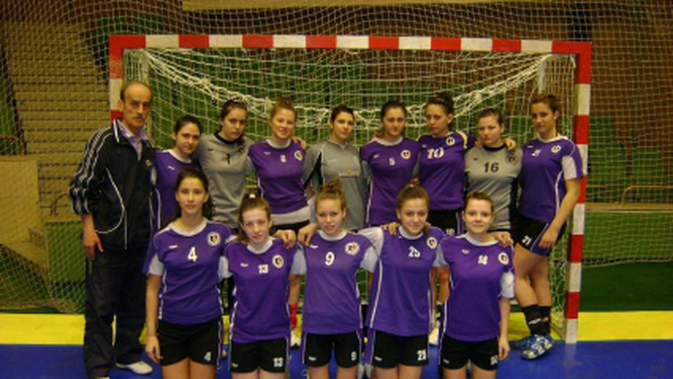 Етър 64 спечели шеста поредна титла в женския хандбал