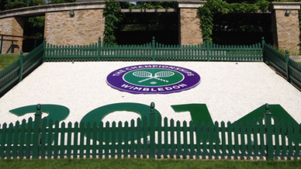 Хингис и Звонарьова получиха "уайлд кард" за турнира на двойки на "Уимбълдън"