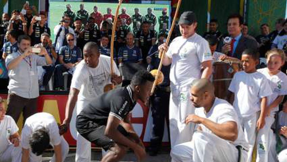 Националите на Хондурас посрещнати с бойно изкуство при пристигането си в Бразилия