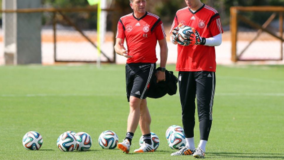 Вратарят на Бундестима поднови тренировки