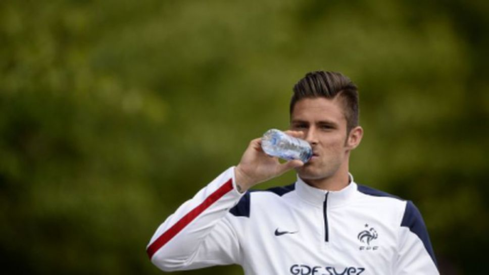 Жиру и Кошчелни подновиха тренировки