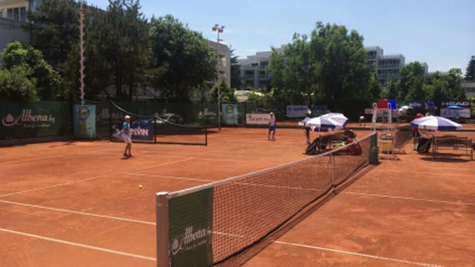 Водачите в схемата с победи на "Девин къп"