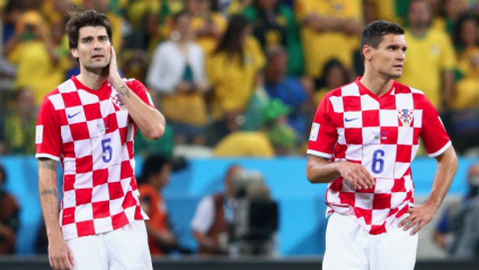 Чорлука скочи на съдията: Говореше на японски цял мач