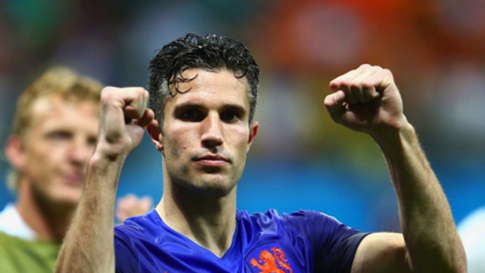 Ван Перси: Необяснимо е как идват тези победи