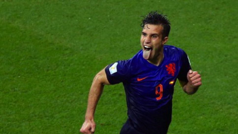 Ван Перси е играч на мача Испания - Холандия