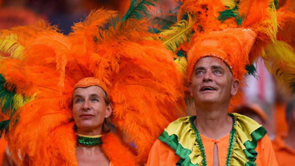 Заклахме Испания, радват се холандците