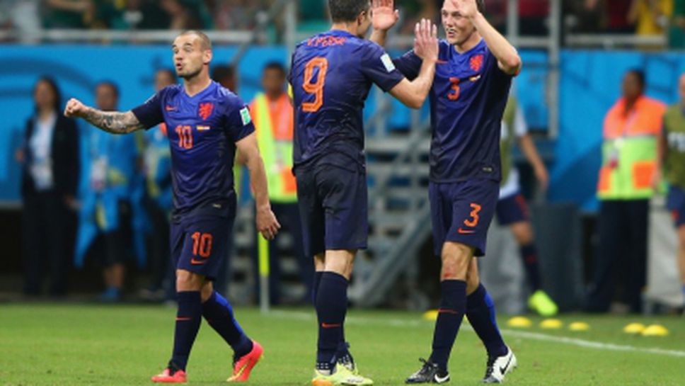 Посещение на семействата свалило напрежението от холандците