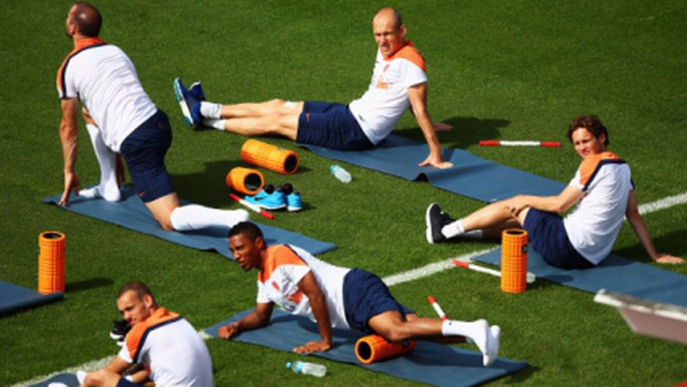 Блинд и Влаар пропуснаха тренировката на Холандия