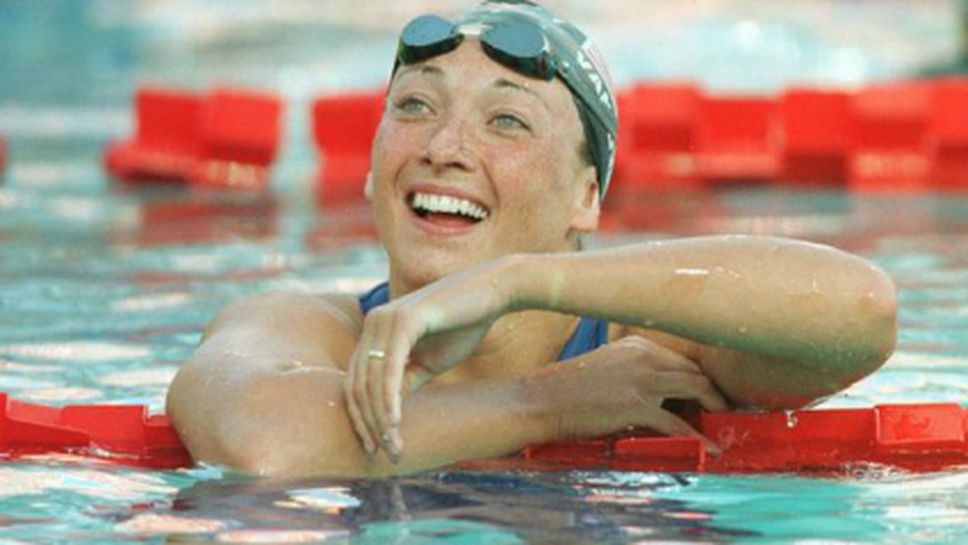 Преместиха Ейми ван Дайкън от реанимацията