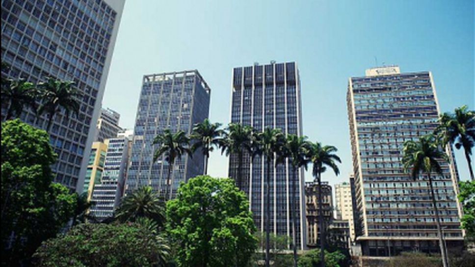 Причината за празните седалки на срещите от Мондиал 2014 не е в корпоративните клиенти