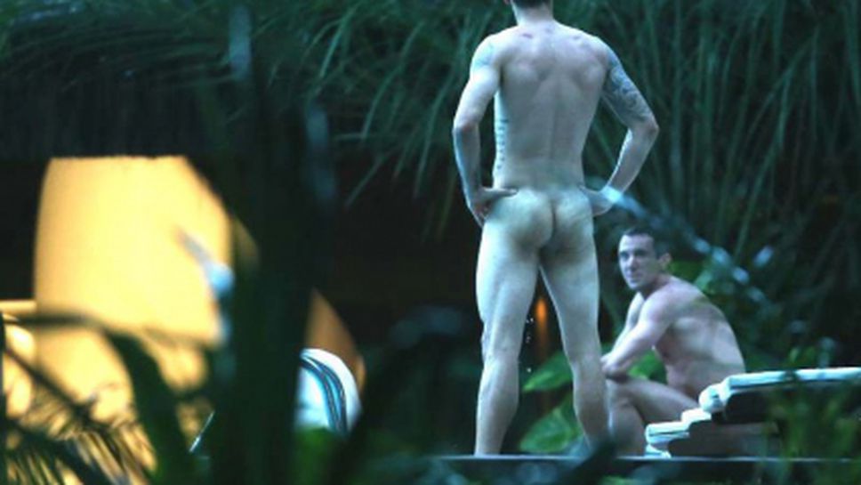 Голите снимки разсейват хърватите преди мача с Камерун