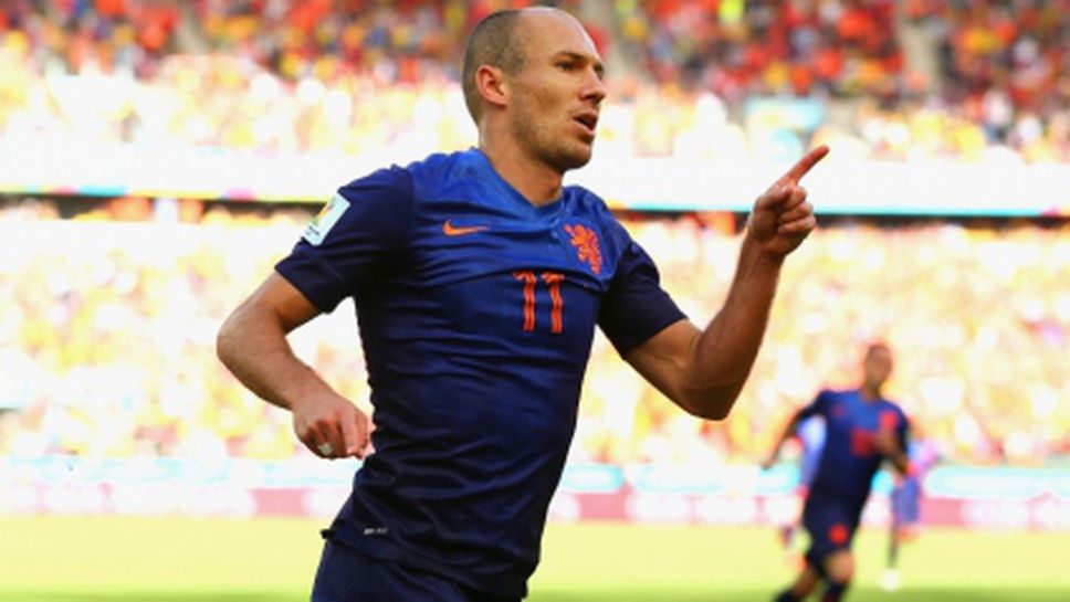 Страхотен мач с много интрига и 5 гола доближи холандците до елиминациите (видео+галерия)