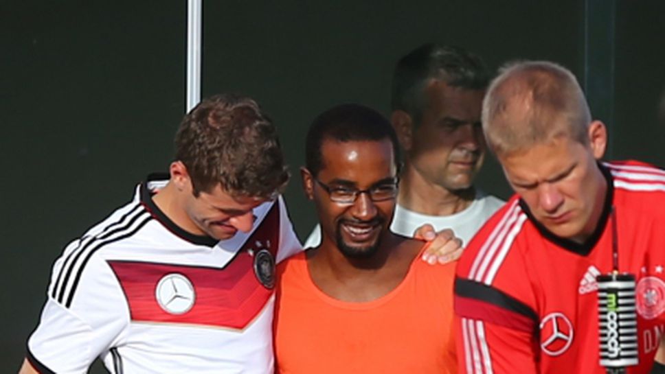 Томас Мюлер не винаги е толкова точен (видео)