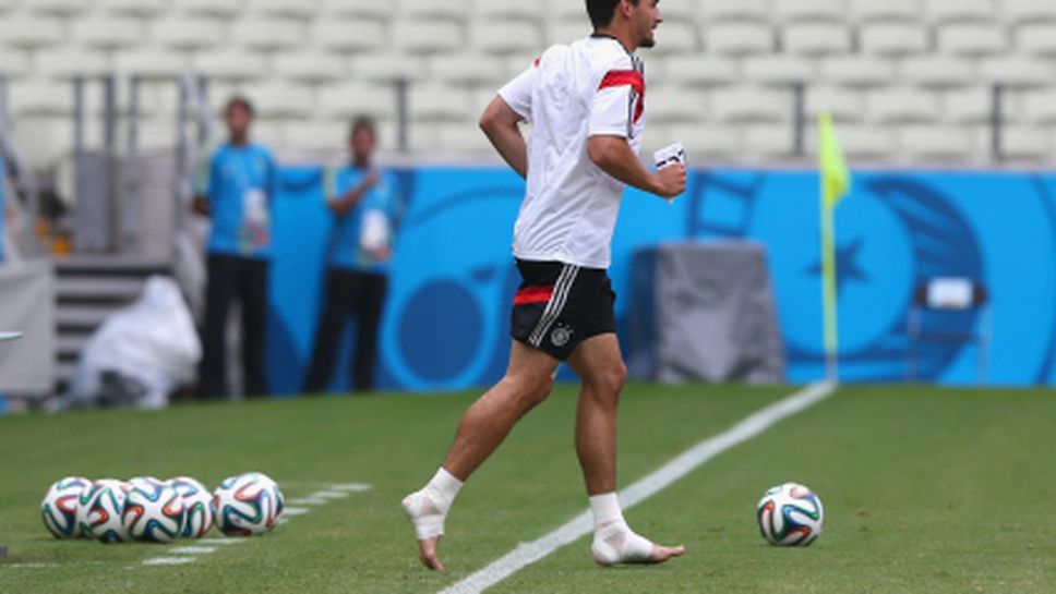 Хумелс още е под въпрос за мача с Гана