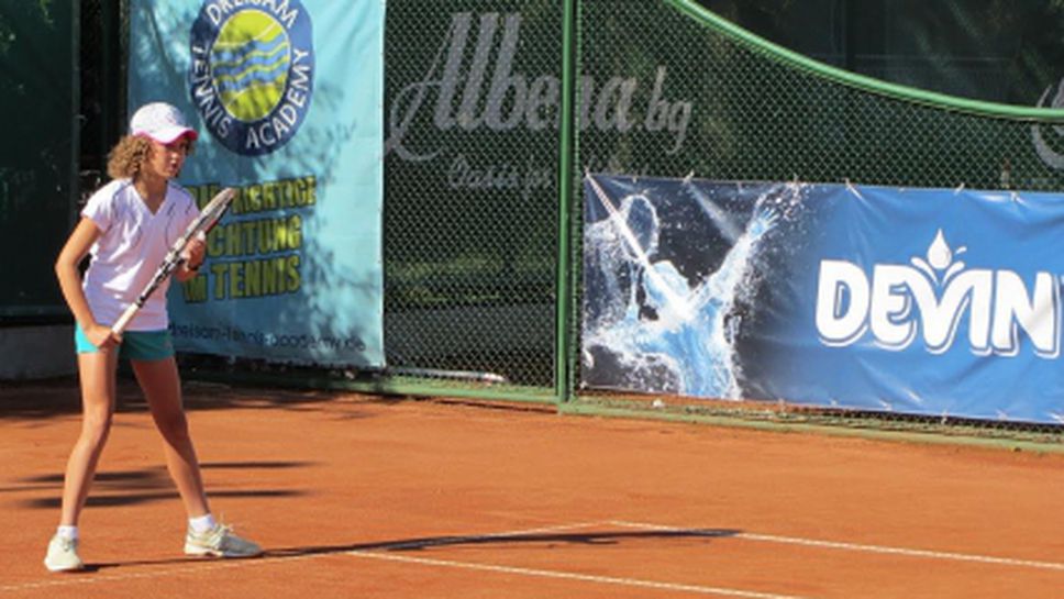 Димитрова и Кралева се класираха за финала при момичетата на държавното първенство до 12 години