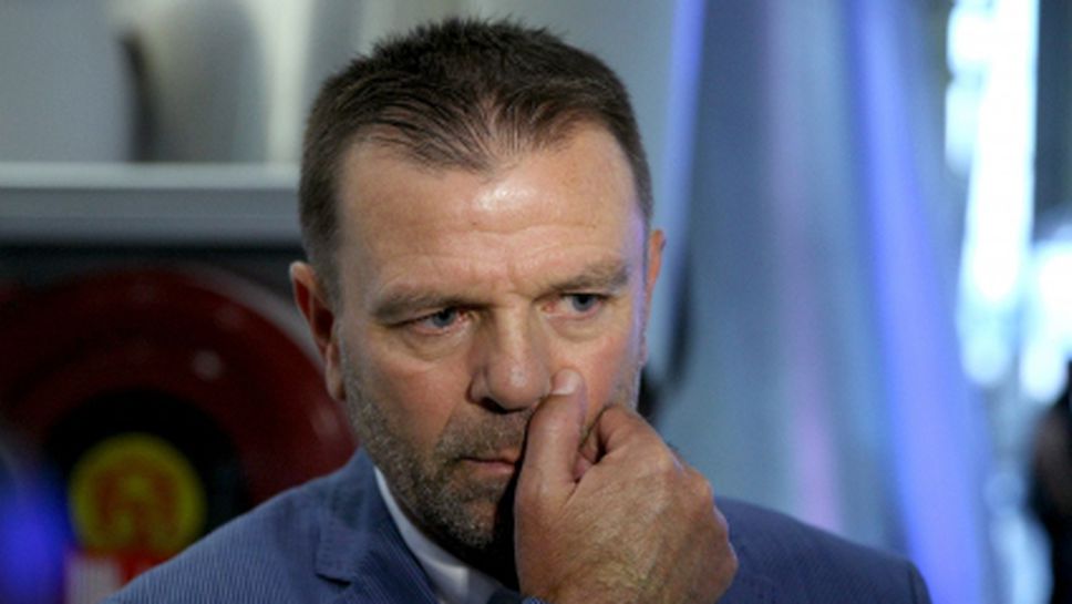 ЦСКА няма да подцени съперниците си в ЛЕ, обеща Младенов