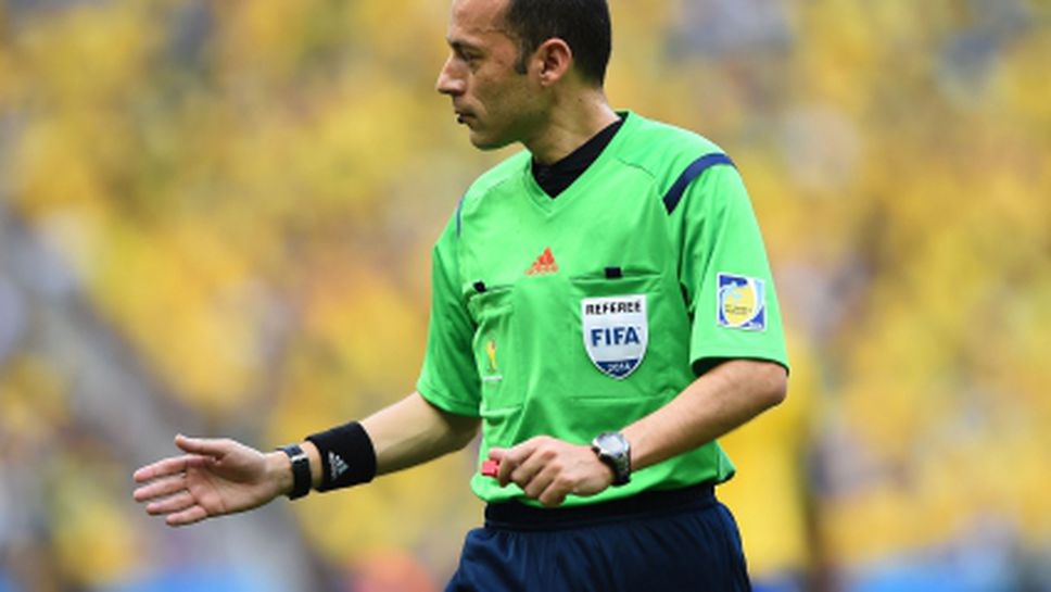 Турският арбитър Джунейт Чакър ще ръководи мача Алжир - Русия