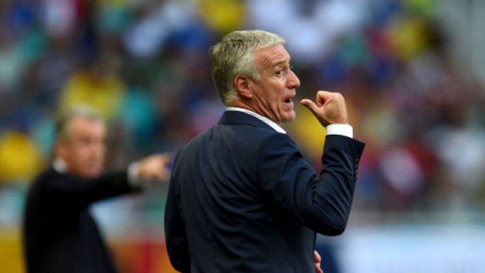 Дешан залага на резервите срещу Еквадор