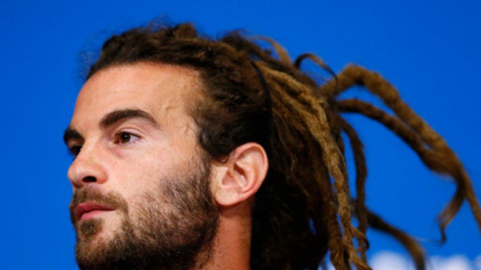 Фризьора избра футбола пред борбата