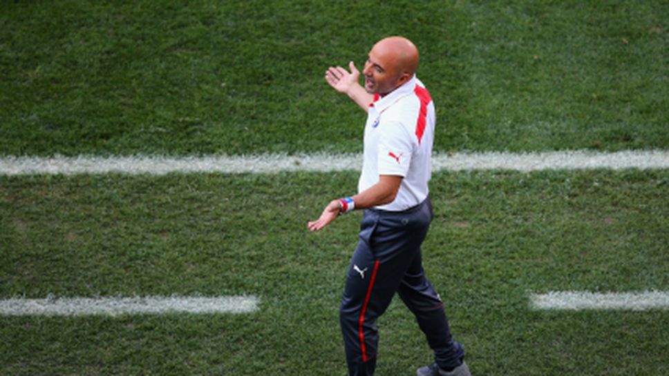 Селекционерът на Чили: Горд съм, но не и доволен