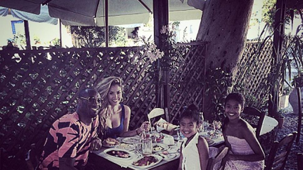 Коби Брайънт ще подкрепя Мексико срещу Холандия