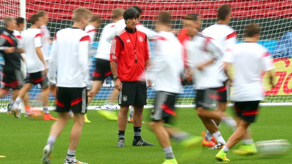 Льов очаква страхотна атмосфера на мача с Алжир