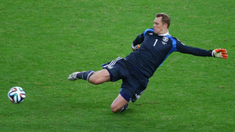 Бекенбауер: Нойер да си седи на вратата