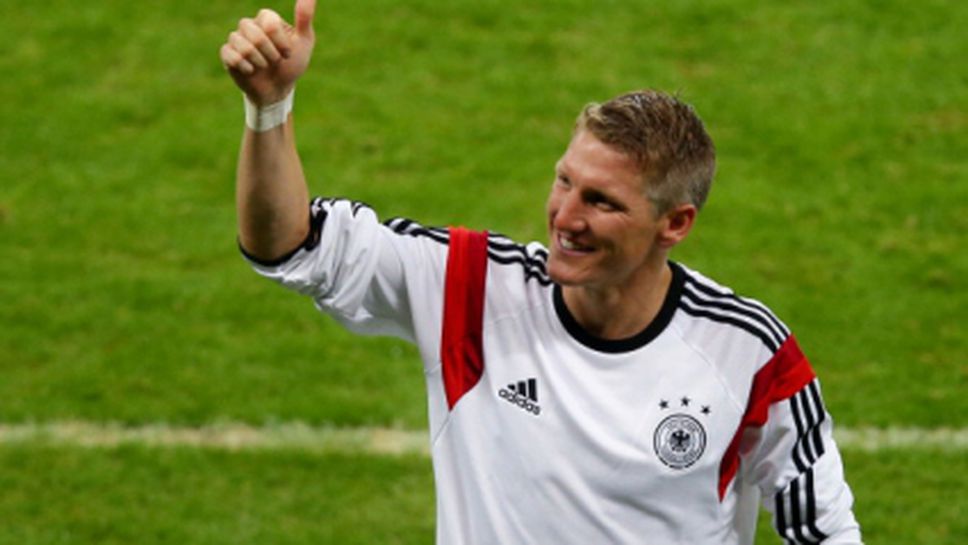 Мертезакер и Швайнщайгер не тренираха с Германия