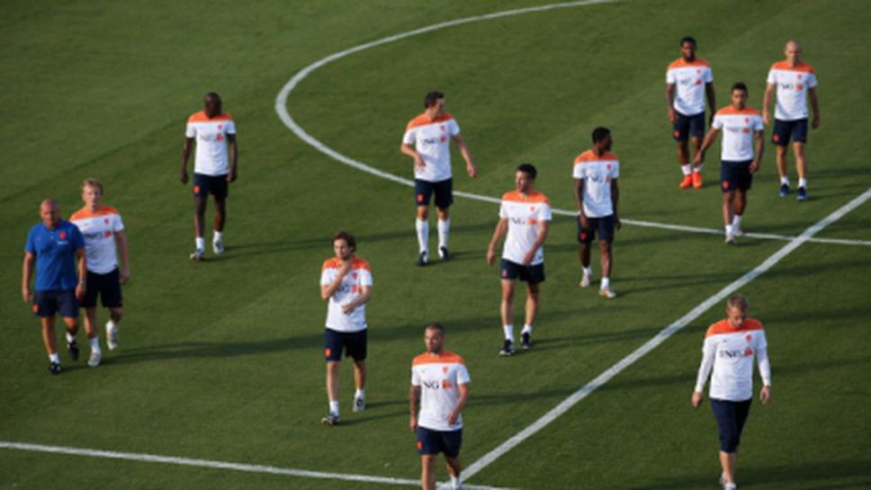 Холандия няма да прави официална тренировка на "Арена де Сао Пауло"