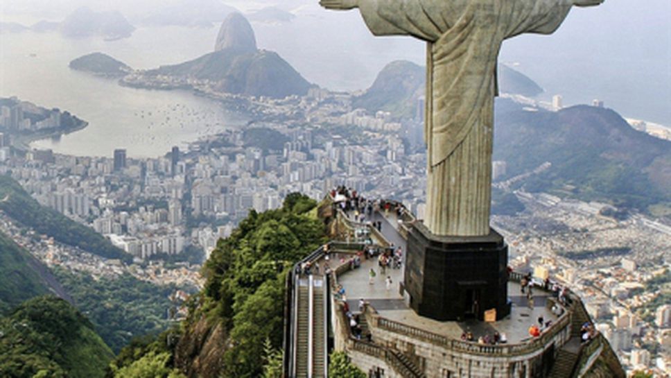 Статуята на Исус в Рио ще свети в цветовете на отборите-финалисти