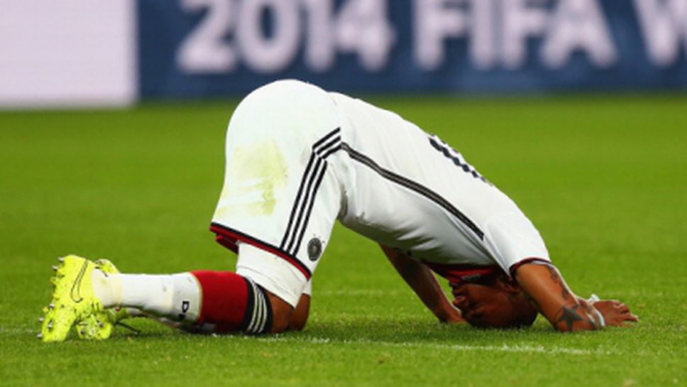 Хумелс и Боатенг с болки преди титаничния спор