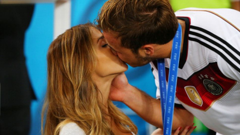 Секси музата на СуперМарио Гьотце (галерии  + видео)