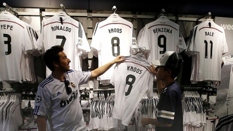 Лудница в Мадрид: разпродадоха тениските на Кроос за два часа